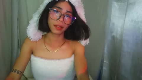 sluttypatotie online show from September 23, 2025, 5:16 pm