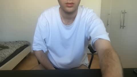 Snapshot of sluttystudent22 chatting on April 7, 2026, 11:32 am sluttystudent22 online show from April 7, 2026, 11:32 am