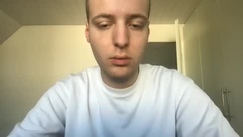 Snapshot of sluttystudent22 chatting on April 9, 2026, 7:58 am sluttystudent22 online show from April 9, 2026, 7:58 am