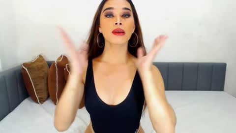 Snapshot of sluttywhore_angel chatting on January 14, 2026, 12:11 pm JANE AND MARY online show from January 14, 2026, 12:11 pm