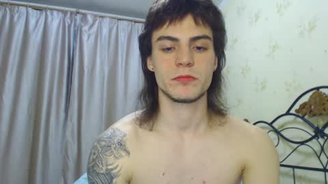 Gus online show from October 7, 2025, 3:42 pm