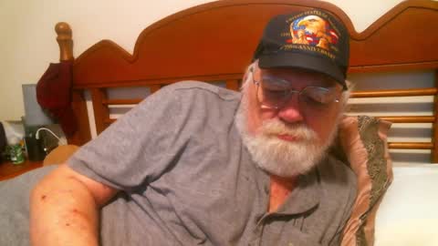 Snapshot of slydevil_sc chatting on September 14, 2025, 2:38 pm Sly online show from September 14, 2025, 2:38 pm