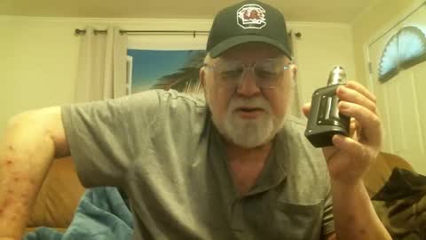 Snapshot of slydevil_sc chatting on October 3, 2025, 4:37 pm Sly online show from October 3, 2025, 4:37 pm