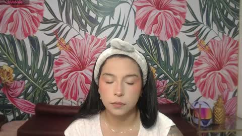 Mariana Torres online show from April 6, 2026, 1:01 pm