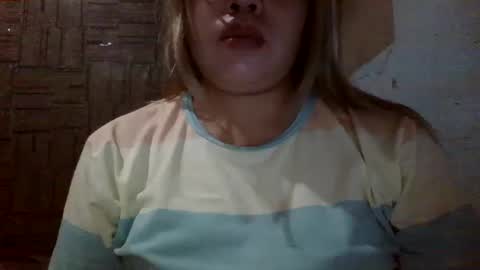 Snapshot of small_boobs59 chatting on March 9, 2025, 12:42 am Lovewella online show from March 9, 2025, 12:42 am