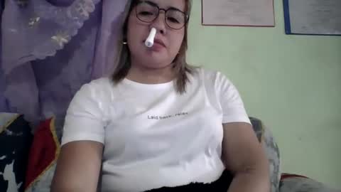 Snapshot of small_boobs59 chatting on September 14, 2025, 7:07 am Lovewella online show from September 14, 2025, 7:07 am