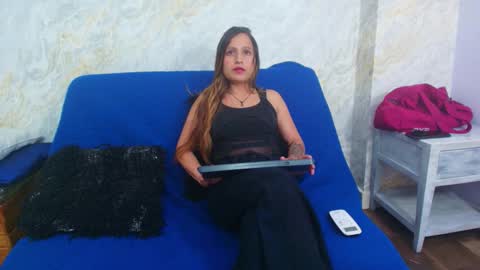 Snapshot of small_lagoon chatting on October 14, 2025, 8:20 pm small_lagoon online show from October 14, 2025, 8:20 pm