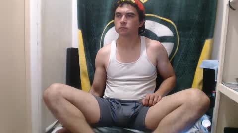 Snapshot of small_wood21 chatting on December 14, 2024, 8:34 am small wood21 online show from December 14, 2024, 8:34 am