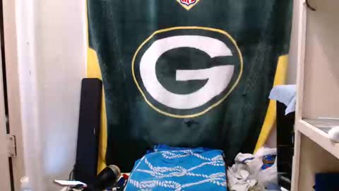 Snapshot of small_wood21 chatting on December 25, 2024, 11:43 am small wood21 online show from December 25, 2024, 11:43 am