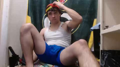 Snapshot of small_wood21 chatting on December 31, 2024, 10:23 pm small wood21 online show from December 31, 2024, 10:23 pm