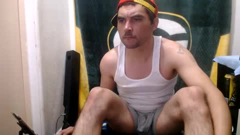 Snapshot of small_wood21 chatting on January 16, 2025, 8:00 am small wood21 online show from January 16, 2025, 8:00 am