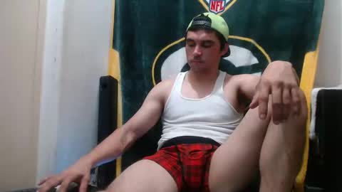 Snapshot of small_wood21 chatting on March 1, 2025, 12:23 pm small wood21 online show from March 1, 2025, 12:23 pm