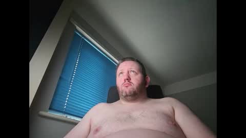 smallone19832 online show from December 7, 2024, 8:44 am