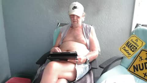 Snapshot of smallpenisbigtongue chatting on July 7, 2026, 3:16 pm Daddy online show from July 7, 2026, 3:16 pm