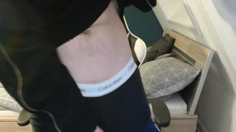 Snapshot of smallsletters chatting on February 10, 2025, 9:15 pm Jack online show from February 10, 2025, 9:15 pm