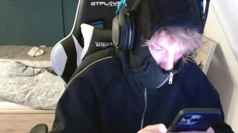 Snapshot of smallsletters chatting on February 11, 2025, 9:25 pm Jack online show from February 11, 2025, 9:25 pm