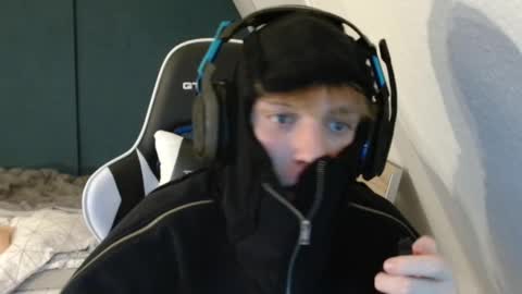 Snapshot of smallsletters chatting on February 13, 2025, 8:24 pm Jack online show from February 13, 2025, 8:24 pm