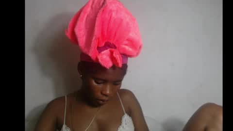 Snapshot of smallsluty chatting on May 30, 2026, 7:33 pm smallsluty online show from May 30, 2026, 7:33 pm