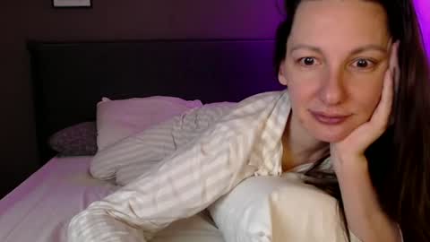 Anna no bbbbybybbabebyy just Anna. And dont call me mom please. online show from February 18, 2025, 4:04 am