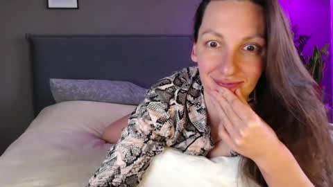 Anna no bbbbybybbabebyy just Anna. And dont call me mom please. online show from March 6, 2025, 10:52 am