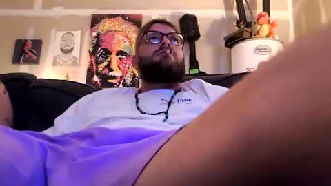 smalltownbigman online show from March 30, 2026, 1:06 am