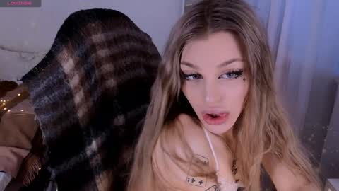 Snapshot of smanuna chatting on January 15, 2025, 1:20 pm Manuna online show from January 15, 2025, 1:20 pm