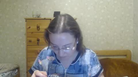 smart_rose online show from February 3, 2025, 2:25 am