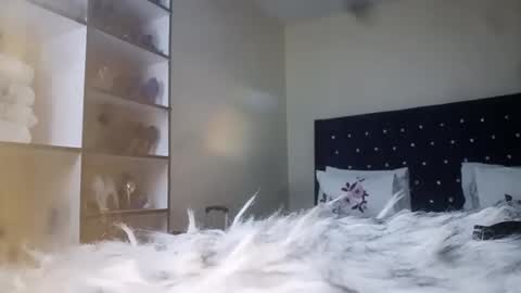 Snapshot of smartgal_ chatting on February 21, 2026, 2:12 am smartgal_ online show from February 21, 2026, 2:12 am