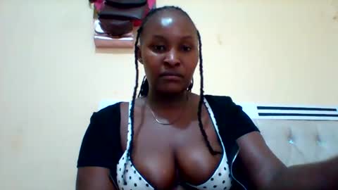 Snapshot of smartqueen1 chatting on January 4, 2025, 1:53 pm Katerina online show from January 4, 2025, 1:53 pm