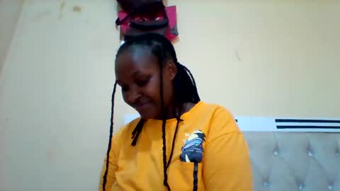 Snapshot of smartqueen1 chatting on January 18, 2025, 12:26 pm Katerina online show from January 18, 2025, 12:26 pm