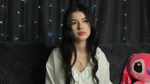 Snapshot of smilesviktoria chatting on June 21, 2026, 5:59 pm Victoria online show from June 21, 2026, 5:59 pm