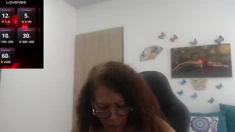 Smileth online show from March 5, 2025, 3:51 pm