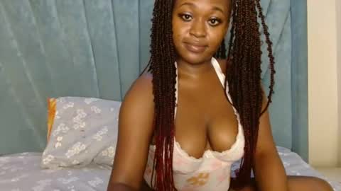 smiley_berry online show from December 2, 2025, 3:51 pm