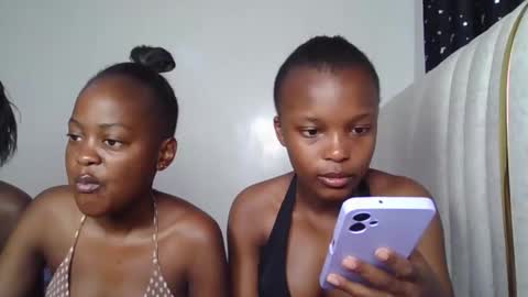 smiley luv1 online show from February 4, 2026, 8:53 am