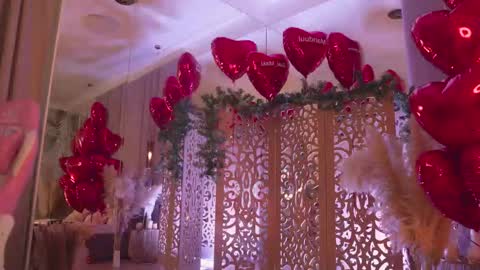 Mia online show from February 20, 2026, 6:26 am