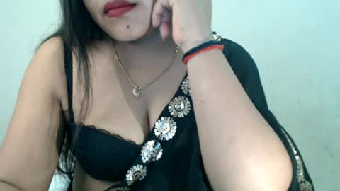 Snapshot of smiley_queen99 chatting on June 18, 2026, 10:09 am smiley online show from June 18, 2026, 10:09 am