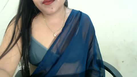 Snapshot of smiley_queen99 chatting on June 25, 2026, 9:47 am smiley online show from June 25, 2026, 9:47 am