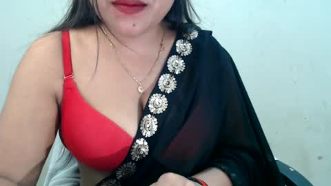 Snapshot of smiley_queen99 chatting on July 12, 2026, 2:46 am smiley online show from July 12, 2026, 2:46 am