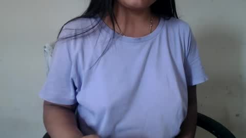 Snapshot of smiley_queen99 chatting on July 28, 2026, 4:19 am smiley online show from July 28, 2026, 4:19 am