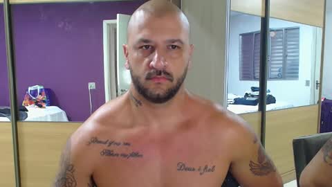 Snapshot of smithduke chatting on December 3, 2024, 1:10 pm smithduke online show from December 3, 2024, 1:10 pm