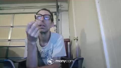 smoke-4-me online show from October 10, 2025, 10:03 am