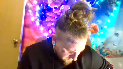 smoke online show from January 25, 2025, 2:47 am