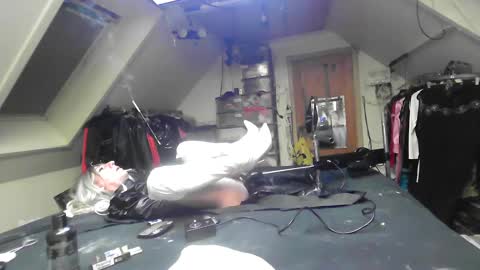 smokeslut365 online show from February 20, 2025, 6:06 am