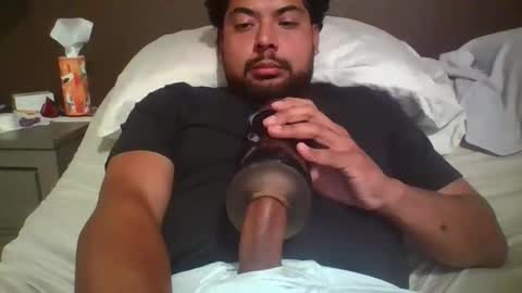 Snapshot of smokey573 chatting on November 25, 2025, 2:22 am memelucas online show from November 25, 2025, 2:22 am