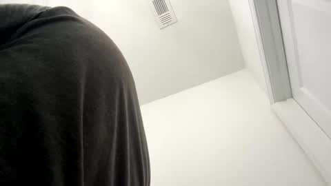 smokeymt420 online show from September 17, 2025, 10:33 pm