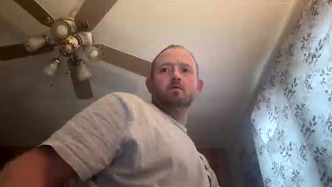 smokeymt420 online show from November 25, 2025, 1:33 pm