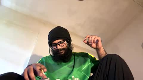 smokingorilla online show from January 6, 2026, 8:18 am