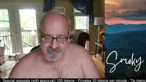 Snapshot of smokymountanman chatting on July 11, 2026, 9:38 pm smokymountanman online show from July 11, 2026, 9:38 pm