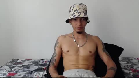 Daniel Aston online show from October 22, 2025, 7:24 pm