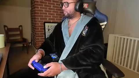 Smoothj2011 online show from March 25, 2026, 8:20 am